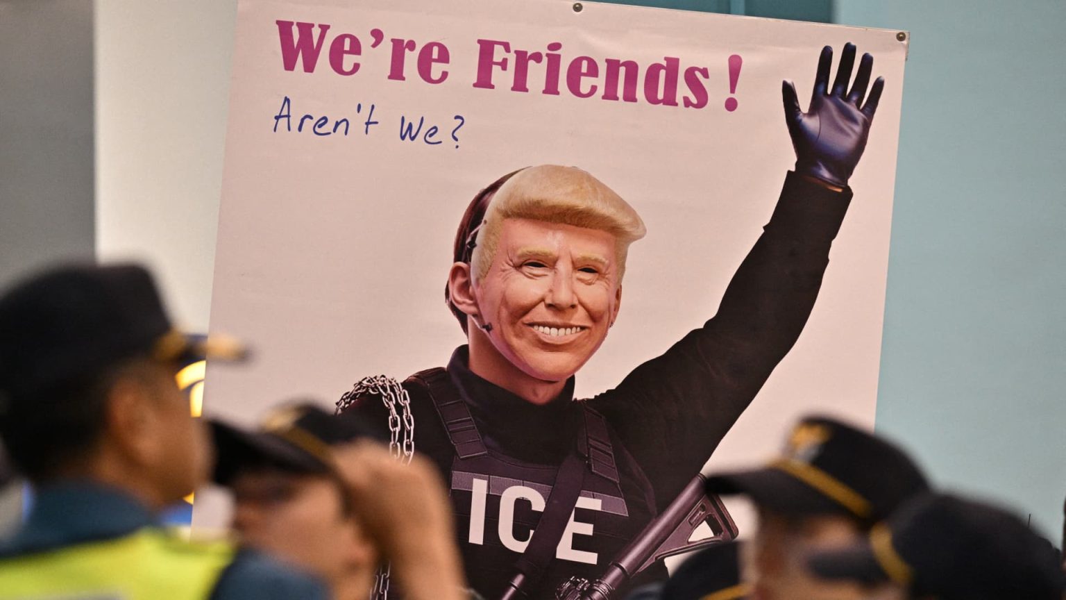 Trump seeks to limit fallout from Hyundai immigration raid