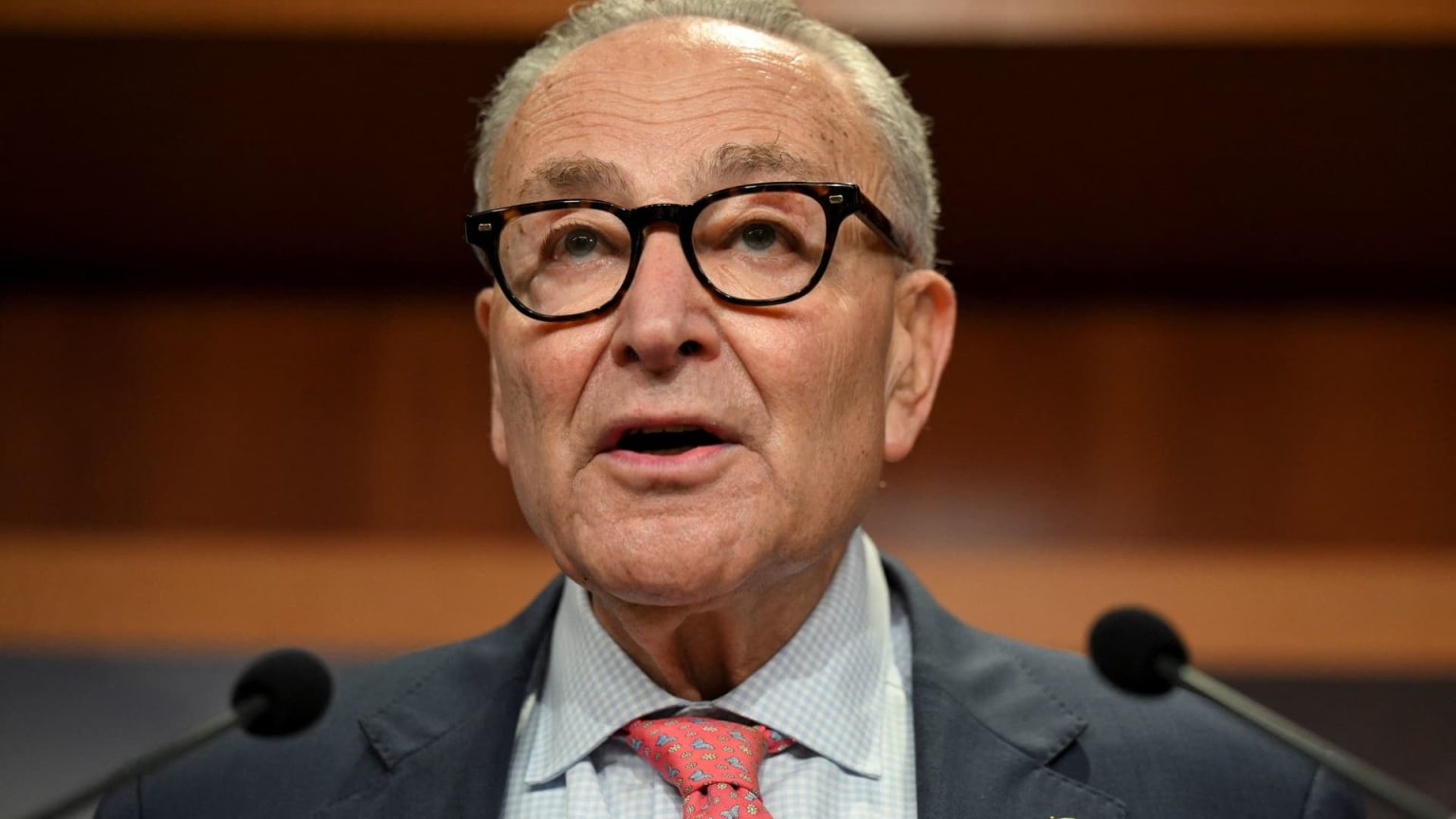 Schumer urges Trump to negotiate ahead of shutdown deadline