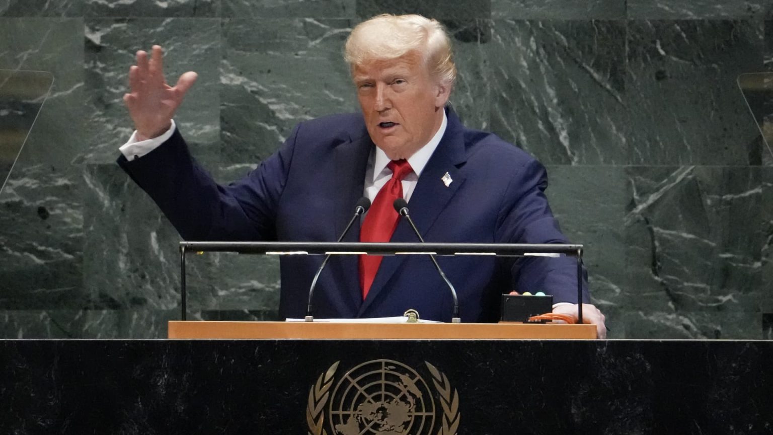 Trump criticizes UN renovation project in General Assembly address