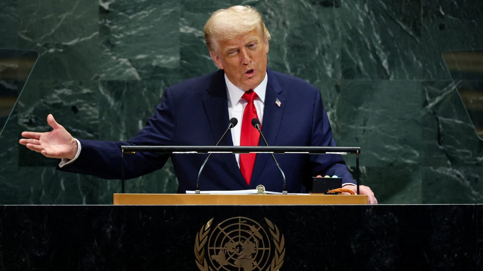 Trump claims UN sabotage with escalator, teleprompter