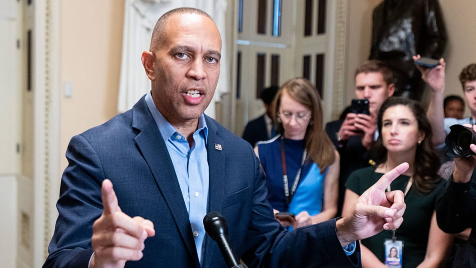 Health care demands by Democrats fuel government shutdown risk