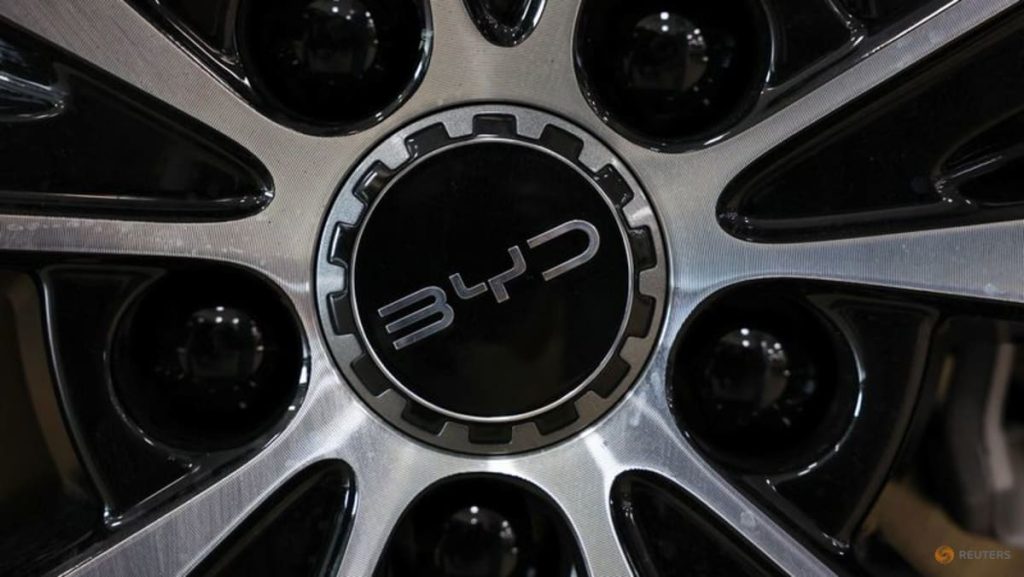 Europe’s plug-in hybrid boom helps Chinese carmakers outsell Renault, Audi in August, report shows