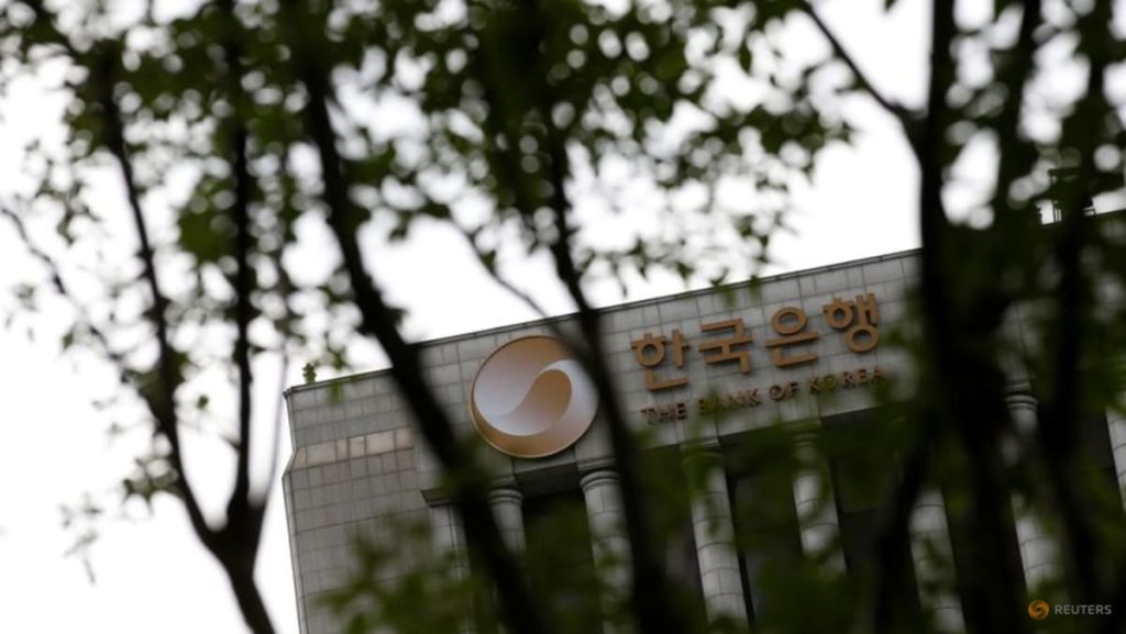 Bank of Korea sold net $800 million for FX intervention in Q2