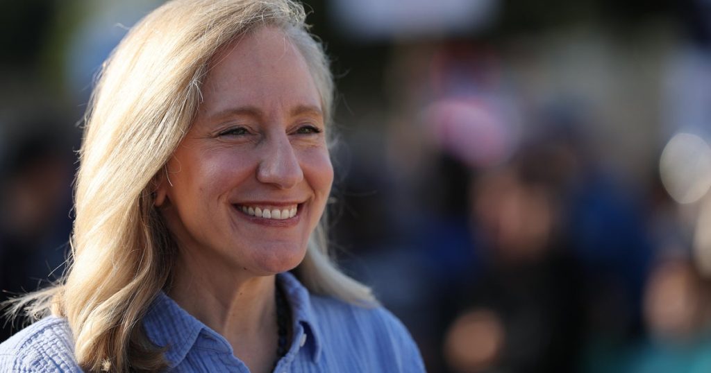 Abigail Spanberger gets show of support from 2 former GOP lawmakers in bid to be Virginia governor