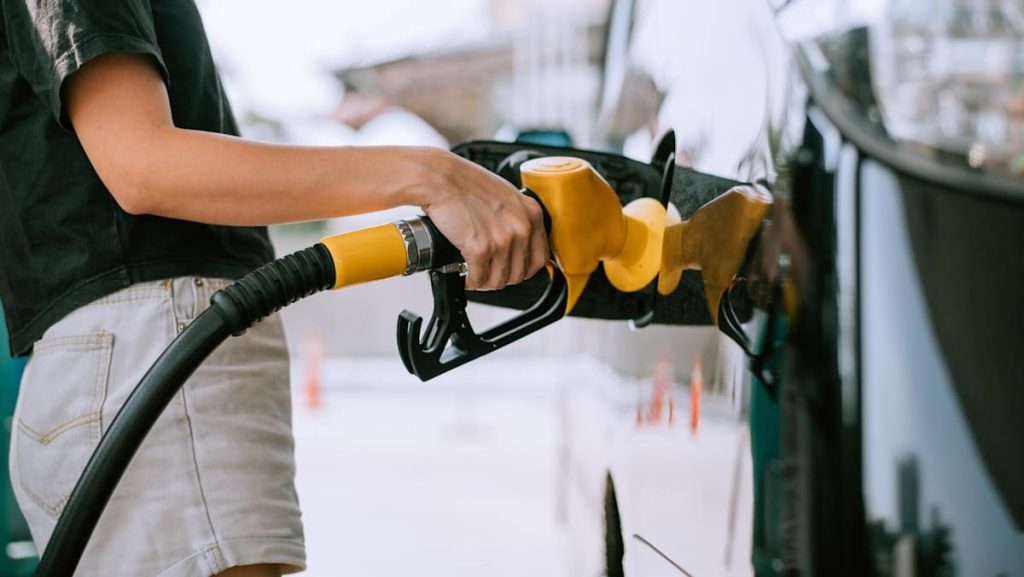 Malaysia to lower RON95 fuel price from end-September in subsidy adjustment