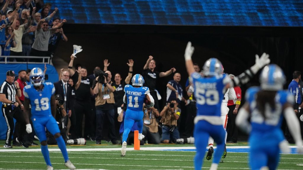 Lions dominate Browns despite injuries to cornerbacks