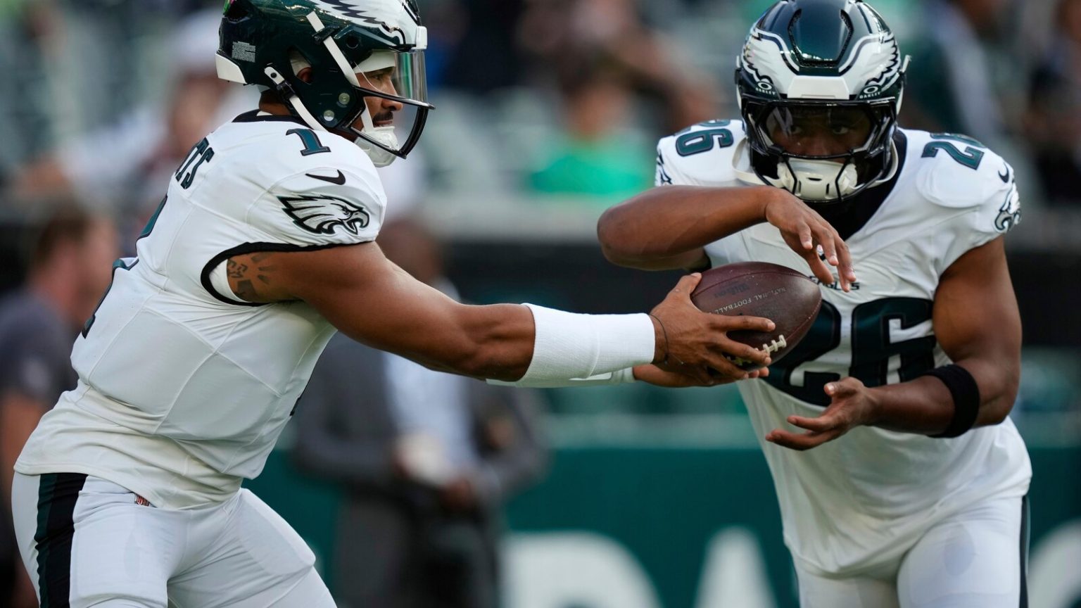 Eagles are focused on this season, won’t even watch Super Bowl banner ceremony