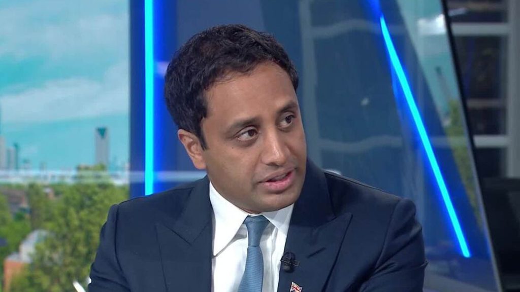 Sir Keir Starmer ‘responsible’ if anything happens to Nigel Farage, claims Reform UK policy chief | Politics News