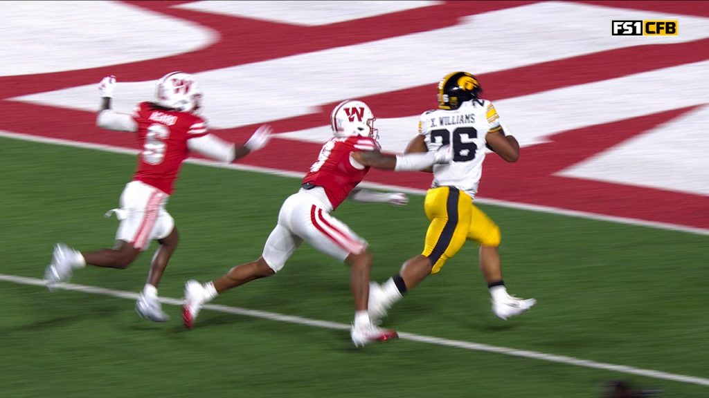 Xavier Williams rushes for 29-yard TD, extending Iowa's lead over Wisconsin