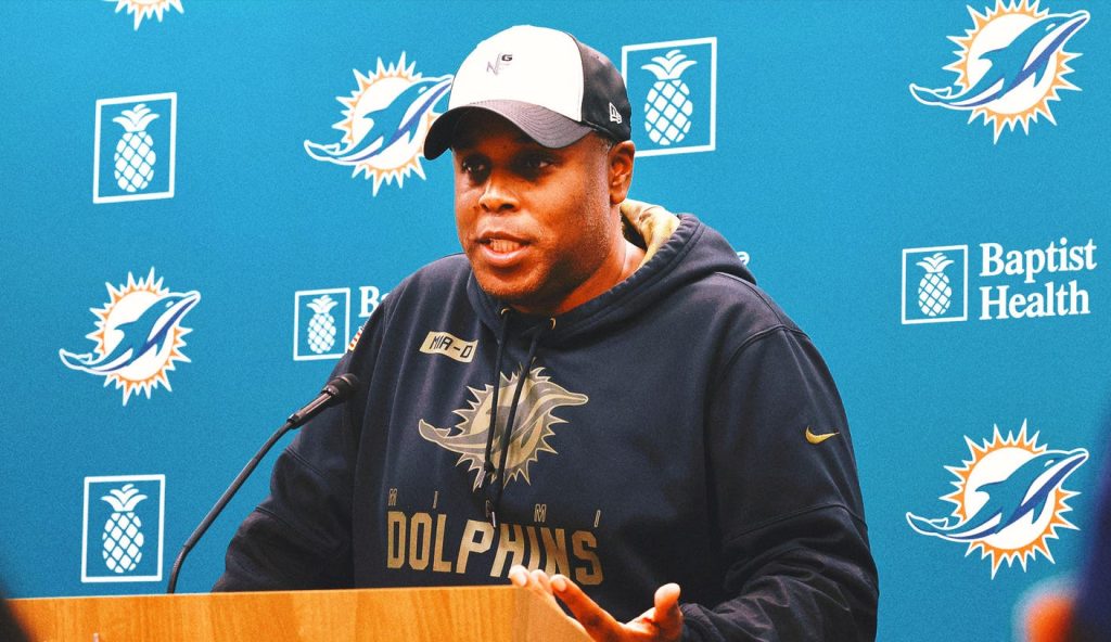 GM Chris Grier, Miami Dolphins Part Ways; HC Mike McDaniel Reportedly Safe