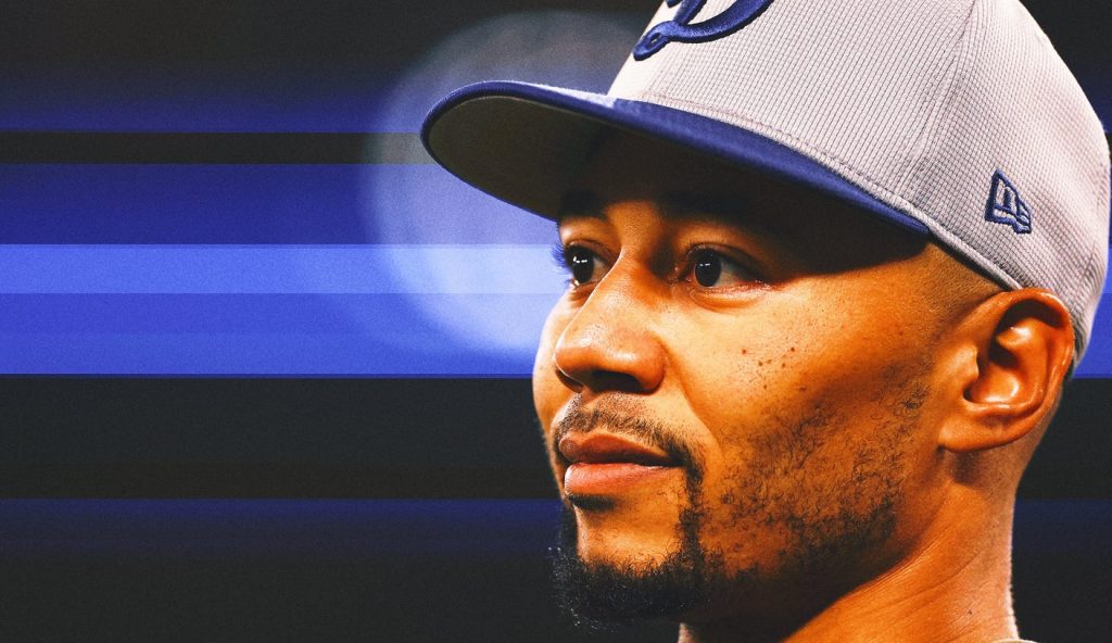 Dodgers’ Mookie Betts Wins Roberto Clemente Award for Humanitarian Work