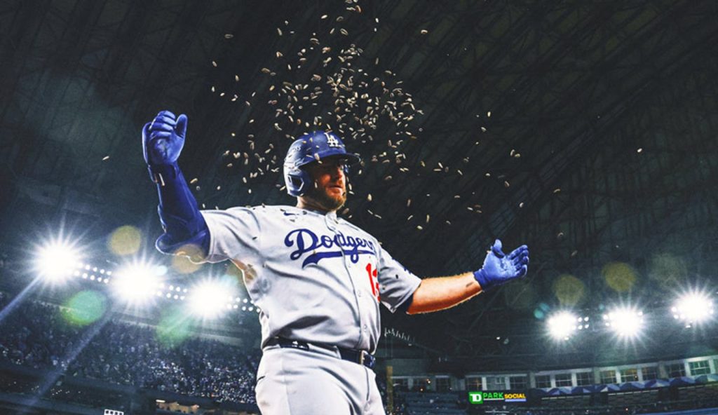 Dodgers Reportedly Exercise $10M Team Option on Max Muncy for 2026 Season