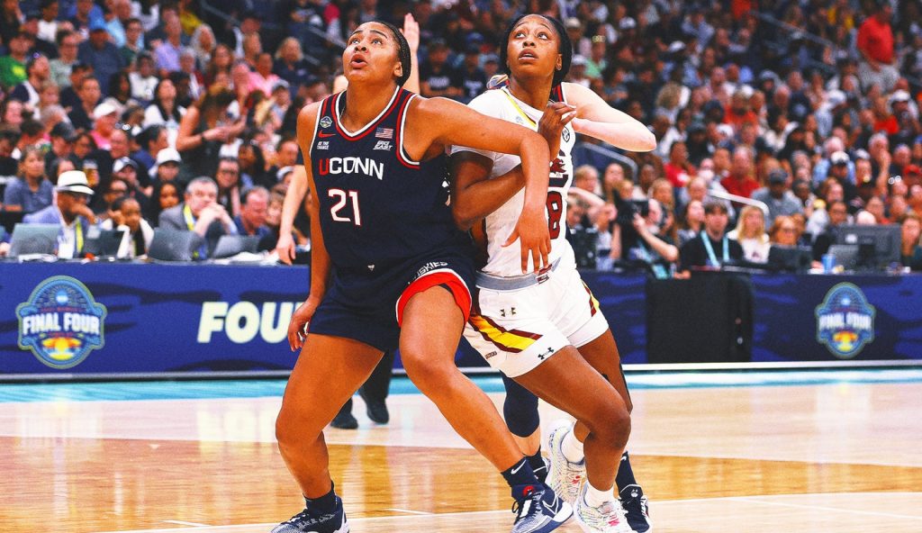 UConn, South Carolina Scheduled to Face Off in Hall of Fame Women’s Showcase