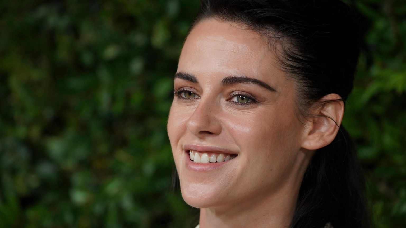 Kristen Stewart urges solidarity and honesty in emotional keynote at Academy Women’s Luncheon